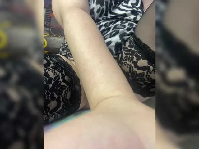 Join naked escort -Alba93131- -Alba93131- from BongaCams