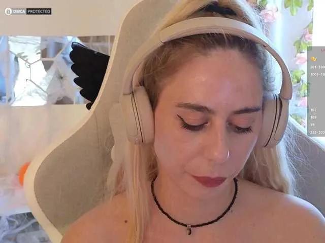 Explore 26 years old -Light-Fury- from BongaCams -Light-Fury- from BongaCams