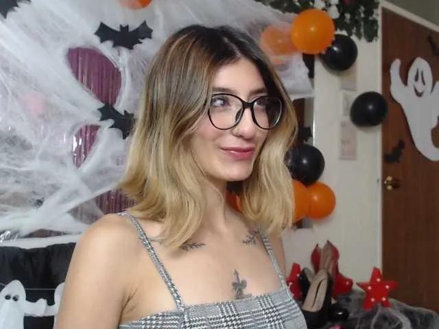 Freechat 1kaii on BongaCams