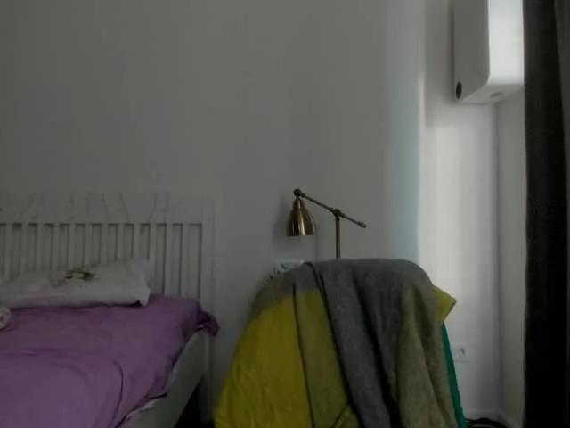 agnes-lunee from BongaCams