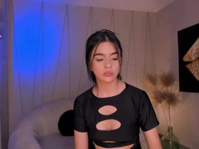 Freechat AlanaCraft on BongaCams