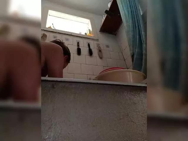 Alenushka888 on BongaCams 