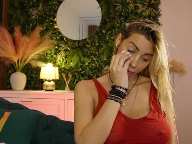 angell-wow — Freechat on BongaCams