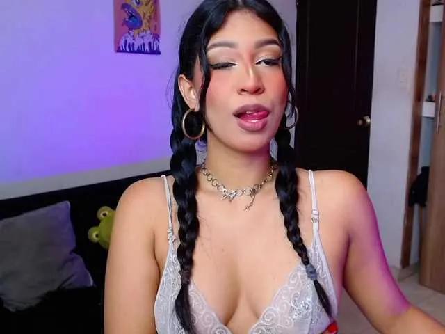 Freechat AnnieBlu3 on BongaCams