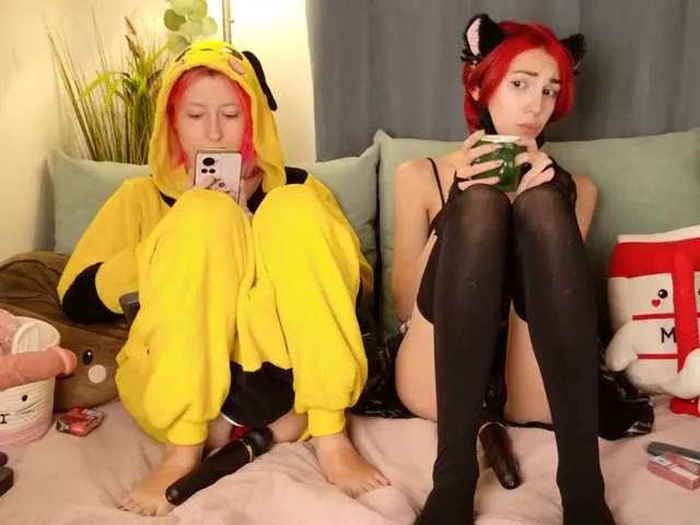 Checkout Bloom-and-Shen, they want to masturbate for you Bloom-and-Shen from BongaCams