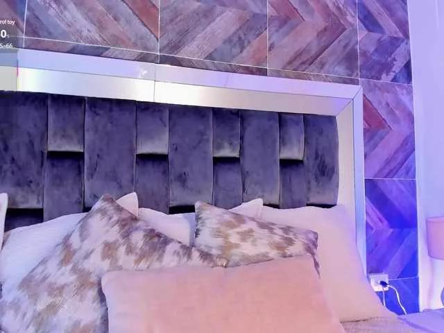 Camilafoox on BongaCams 