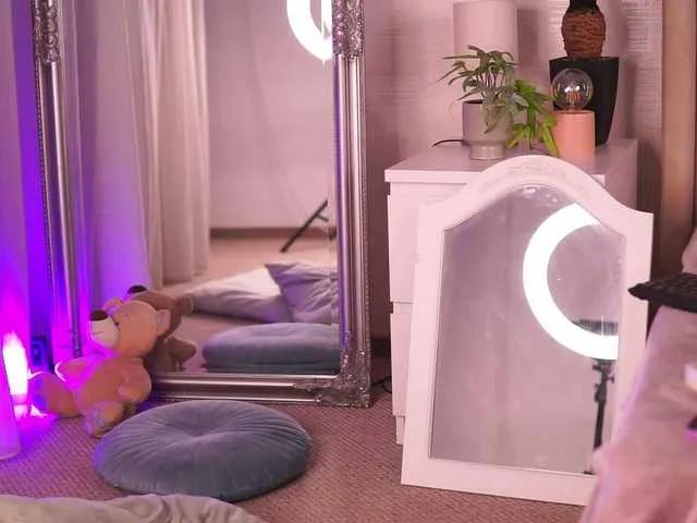 Checkout ChloeObril, she wants to masturbate for you ChloeObril from BongaCams