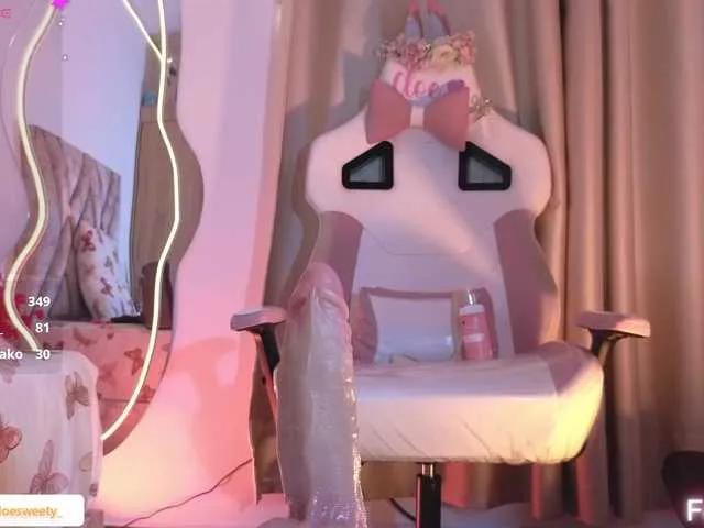 Cloesweety from BongaCams