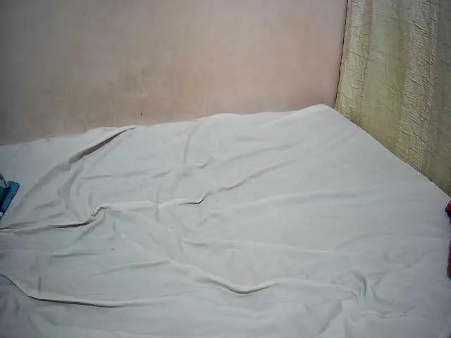 Naked Creamy-squirter wants you to fuck her body now creamy-squirter from BongaCams