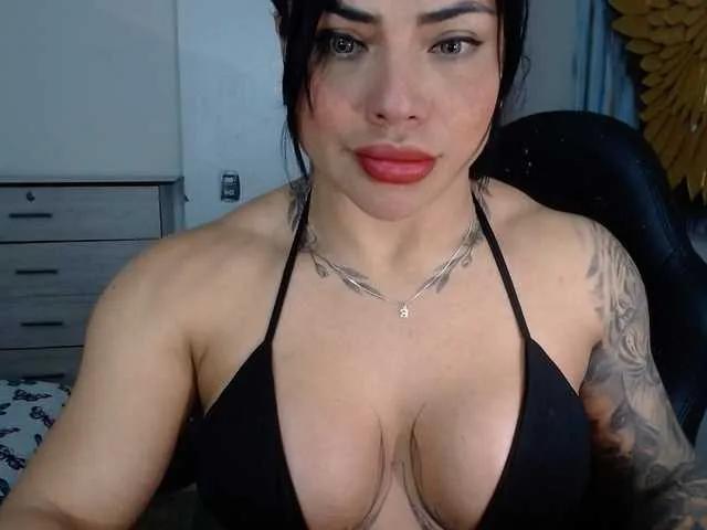 cristalb1 on BongaCams