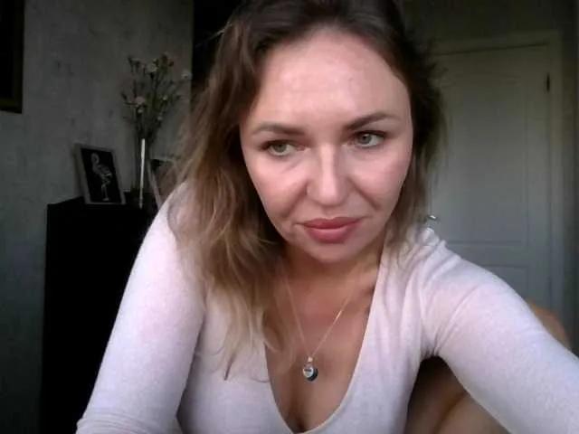 CuteFngelina on BongaCams
