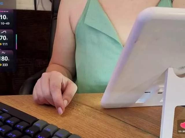 Danielea on BongaCams 
