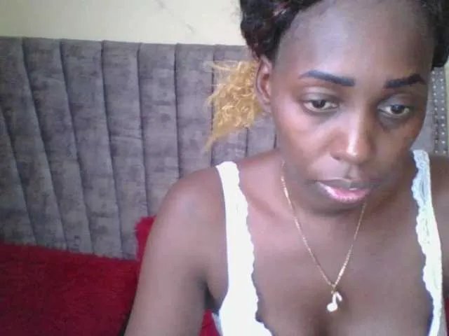 Dizzydose1 on BongaCams