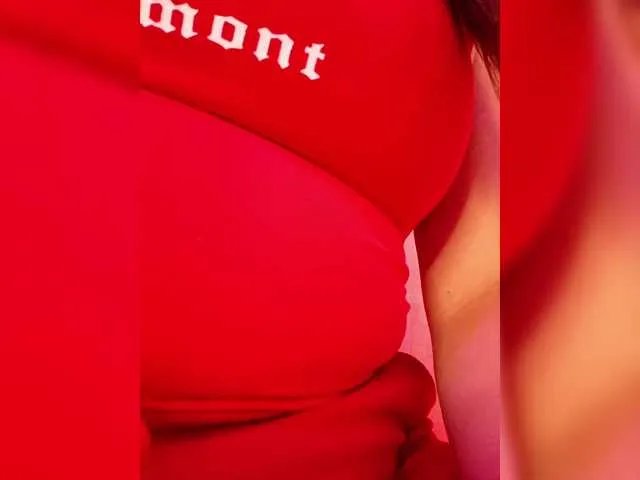 Freechat EinnyMure on BongaCams