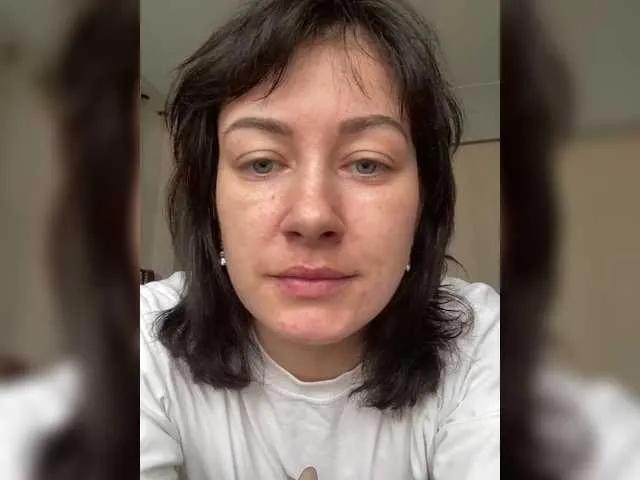 Sweet Ekaterina-2017 wants you to fuck her body now Ekaterina-2017 from BongaCams