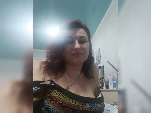 ElenaDroseraa on BongaCams 