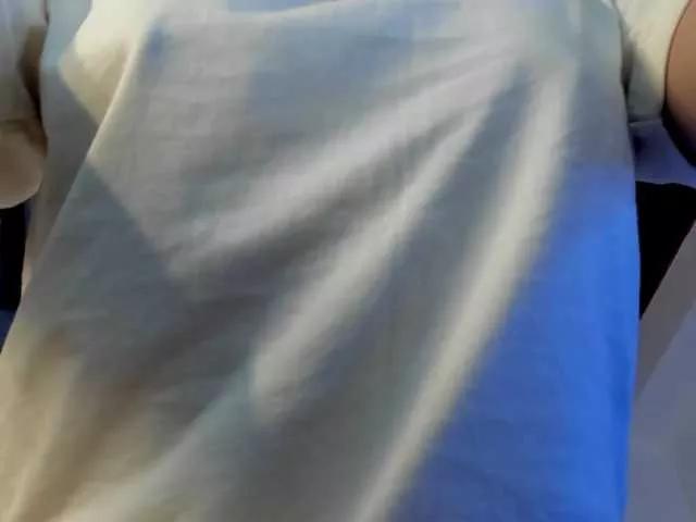 elijass on BongaCams 