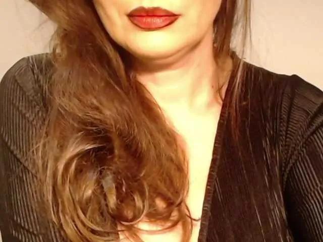 Slutty Ellaine wants you to fuck her body now ellaine from BongaCams