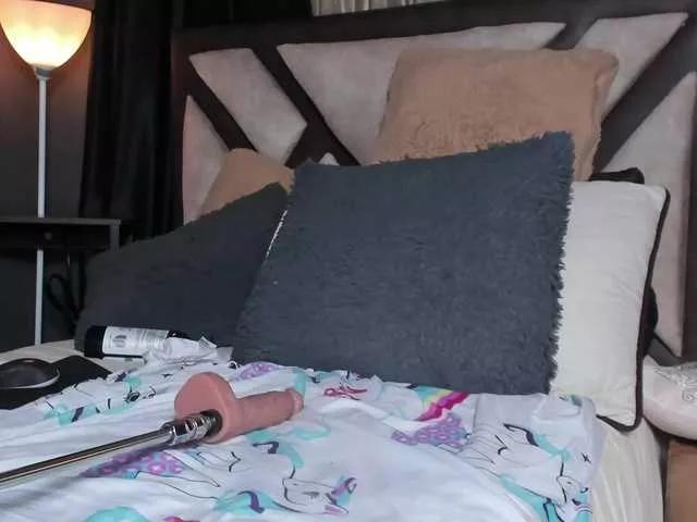 Freechat Emilyjhonson-1 on BongaCams