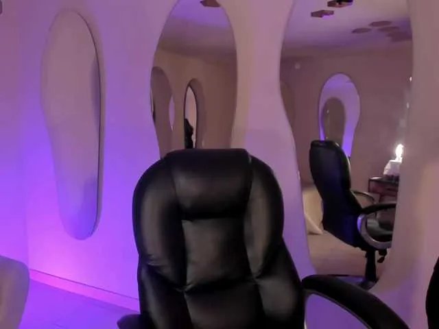 Freechat EveBenson on BongaCams