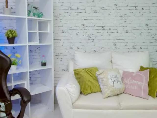 Admire 23 years old hannahjackson from BongaCams hannahjackson from BongaCams