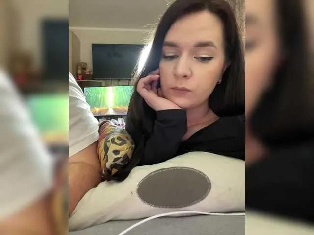 Freechat HellMor on BongaCams