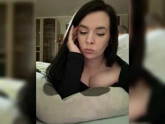 Freechat HellMor on BongaCams