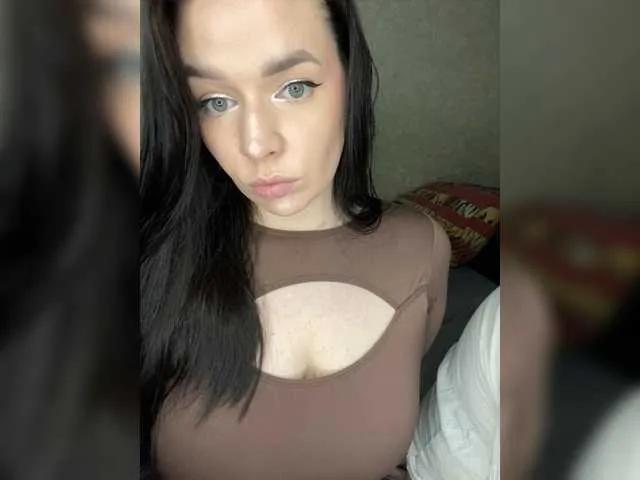 Freechat HellMor on BongaCams