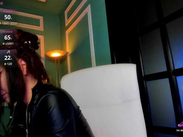 Freechat ingridblondy94 on BongaCams