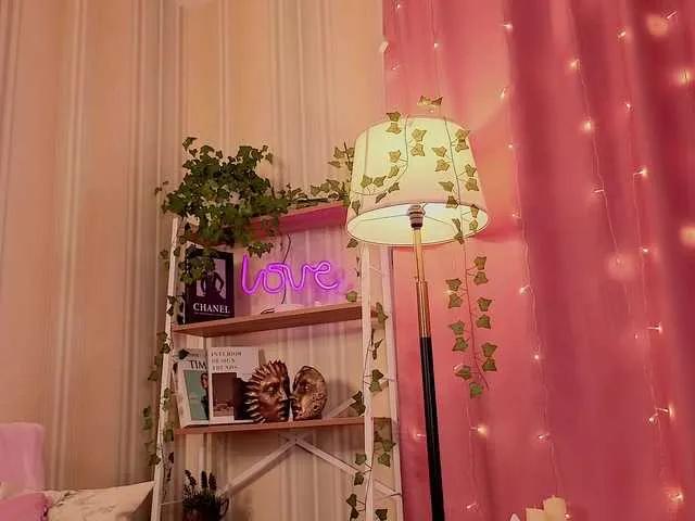 IsabellaTorrance from BongaCams