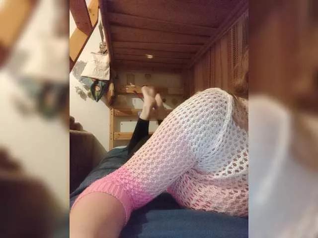 Freechat KarinaPlay23 on BongaCams