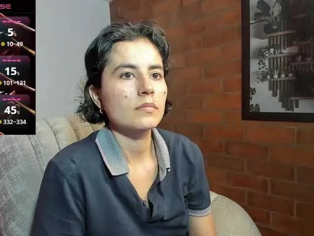 Freechat katiae on BongaCams