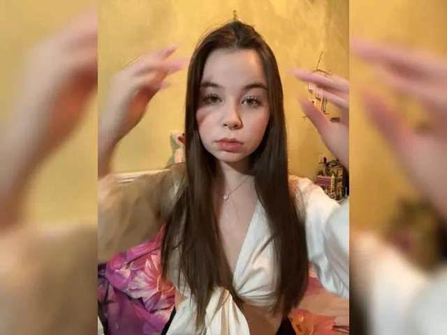 Discover Kikikiraa, she wants to masturbate for you kikikiraa from BongaCams