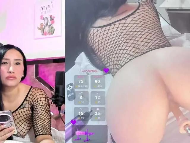 Admire dirty slut Lilimoon1 lilimoon1 from BongaCams