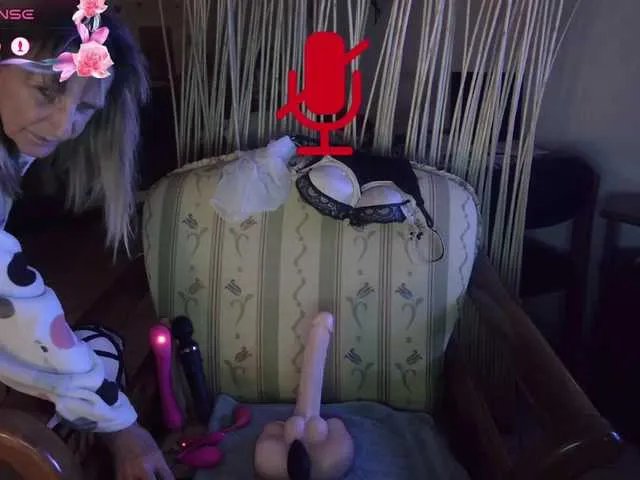 Freechat LISACAM2CAM on BongaCams