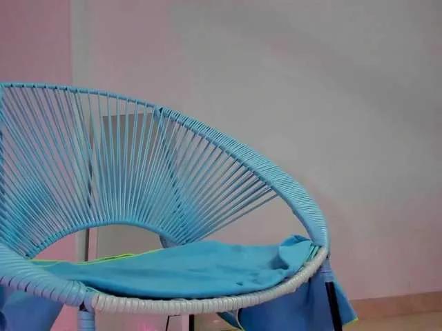 littleDanni on BongaCams