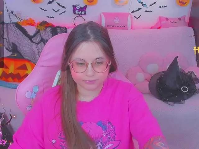 LittleKitsune on BongaCams 