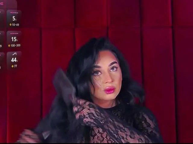 Freechat madylux on BongaCams