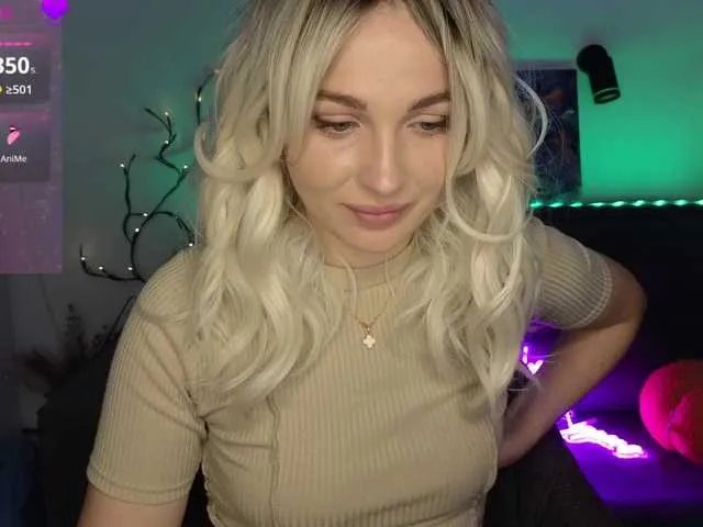 Freechat MellicaX on BongaCams