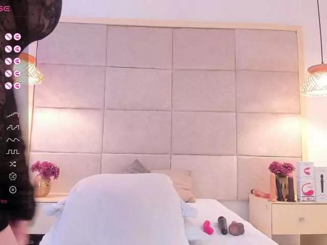 mia-lourence on BongaCams 
