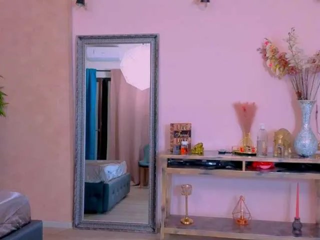 Freechat MichelleReys on BongaCams