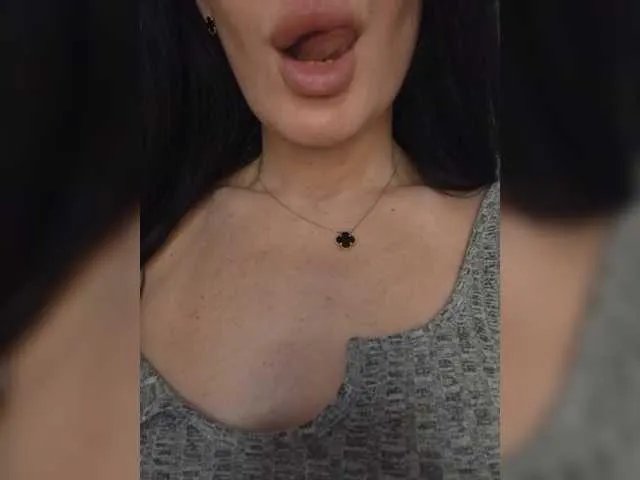 Freechat Mikki88K on BongaCams