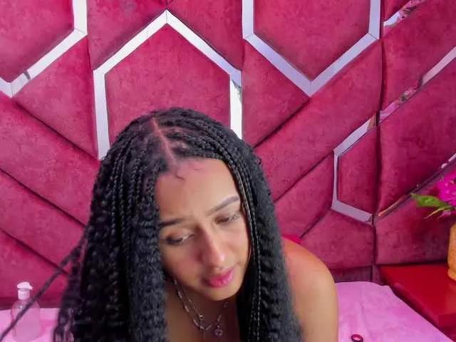 Freechat millyprint on BongaCams