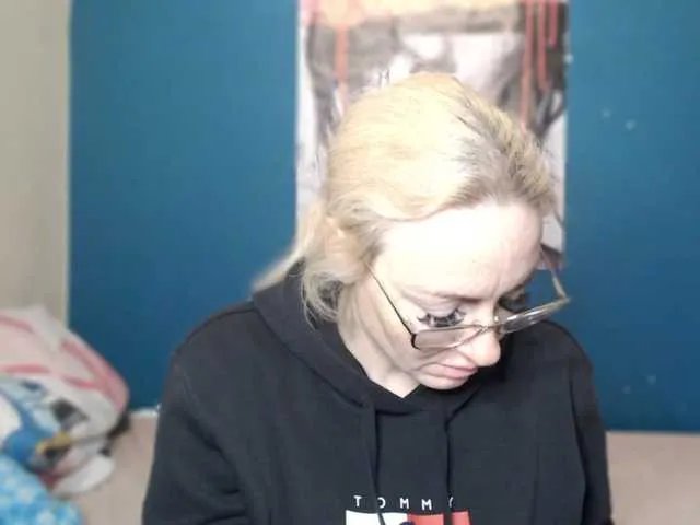 NADINNNE on BongaCams