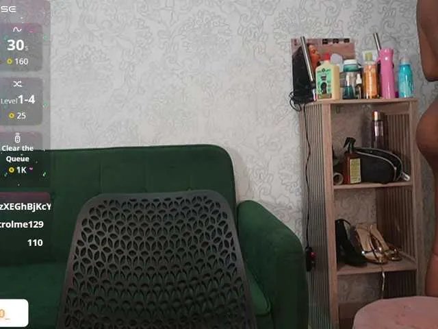 Nahomixjones on BongaCams