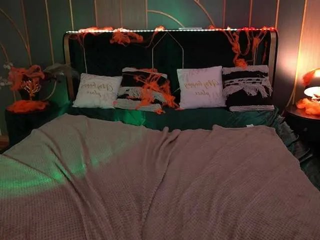 PaigePrado on BongaCams