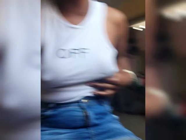 Petite-mpenzi — Doggy squirt  