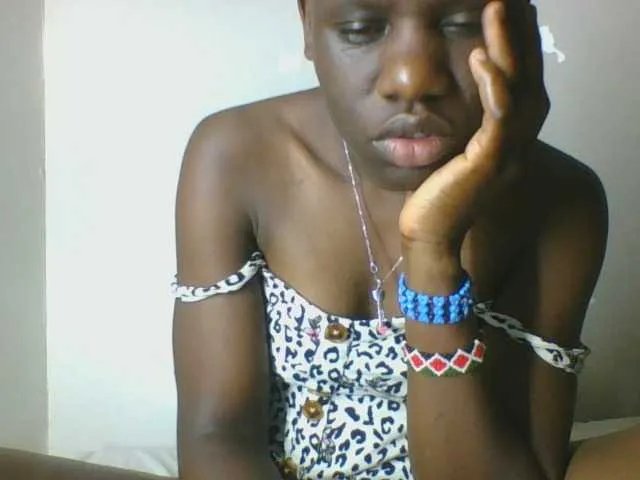 Freechat Petitegoddess on BongaCams