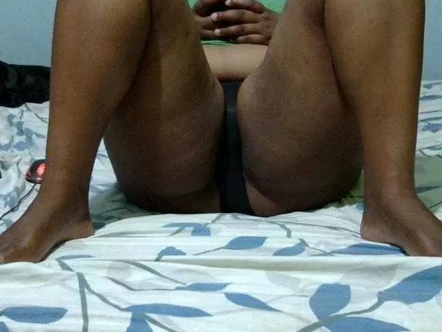 Petitetessy3 on BongaCams 