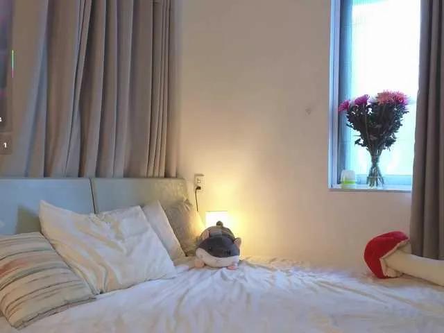 Sweet PLUXURY- wants you to fuck her body now PLUXURY- from BongaCams